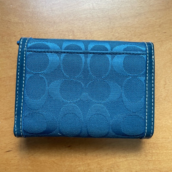 Blue Coach wallet. Never uses. - Picture 9 of 10
